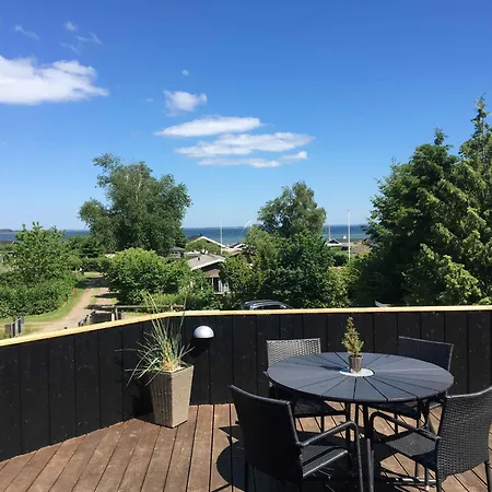 In Gronninghoved With View Sjolund