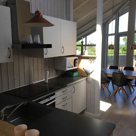 بيت للعطل In Gronninghoved With View