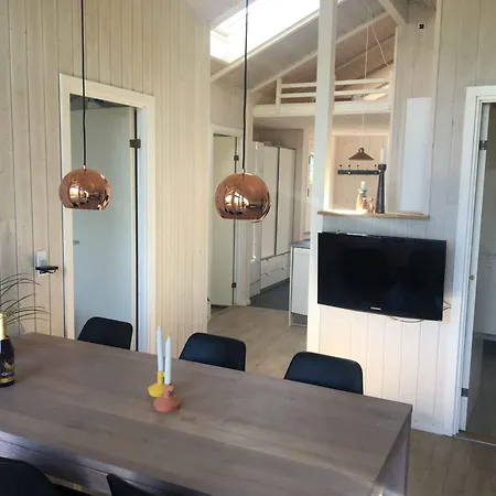 بيت للعطل In Gronninghoved With View